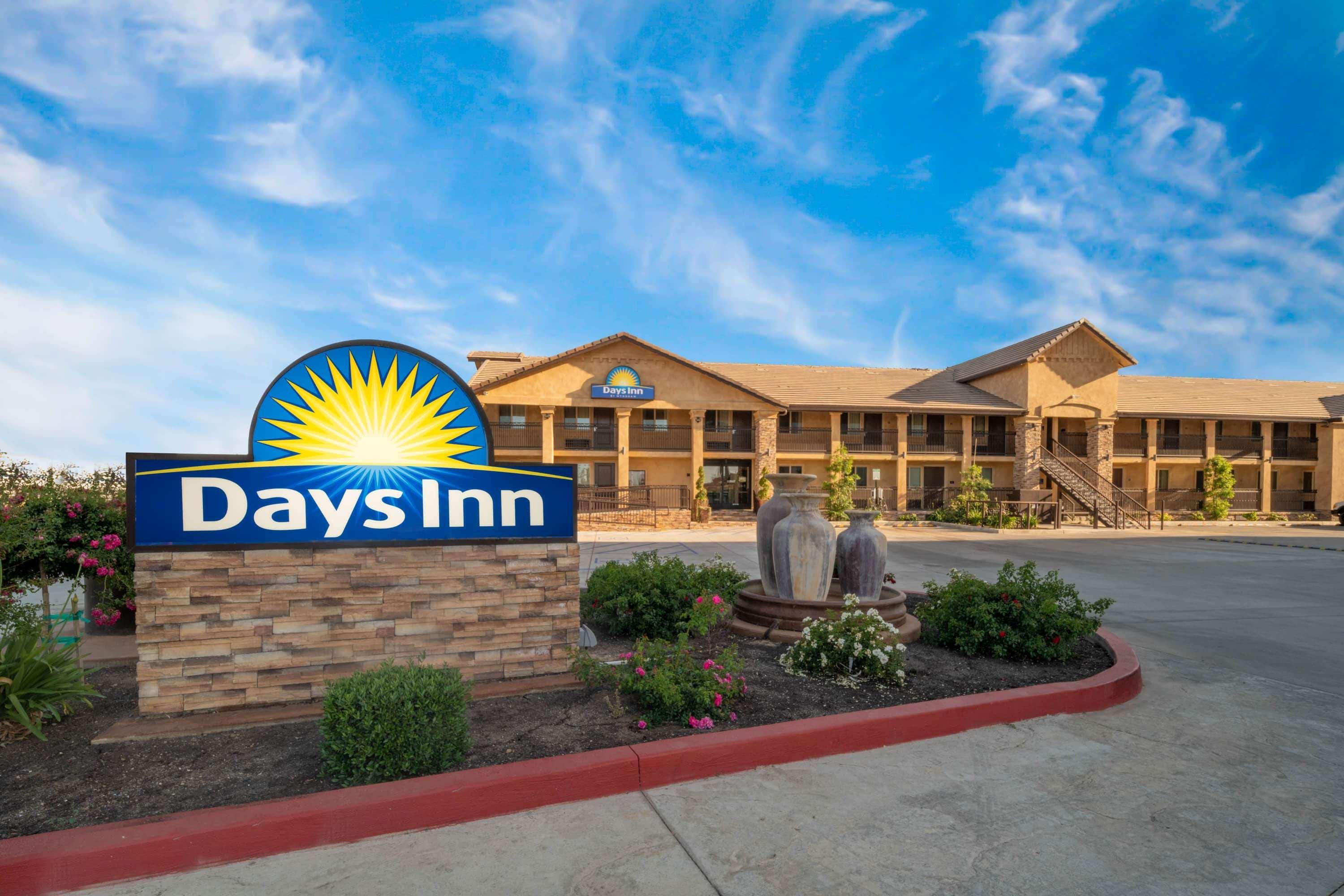 Days Inn By Wyndham Galt - Elk Grove South Eksteriør bilde